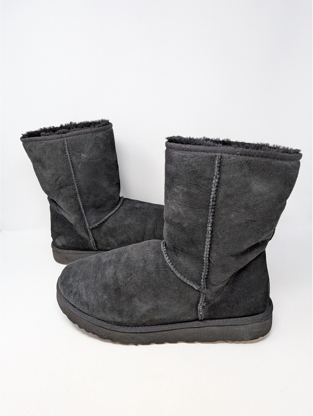 UGG Classic Short 5800 Black Suede Sheepskin Boots Men’s Size 12